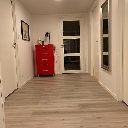 Spacious Apartment On N.P.Gota 8A, Klaksvík المظهر الخارجي الصورة