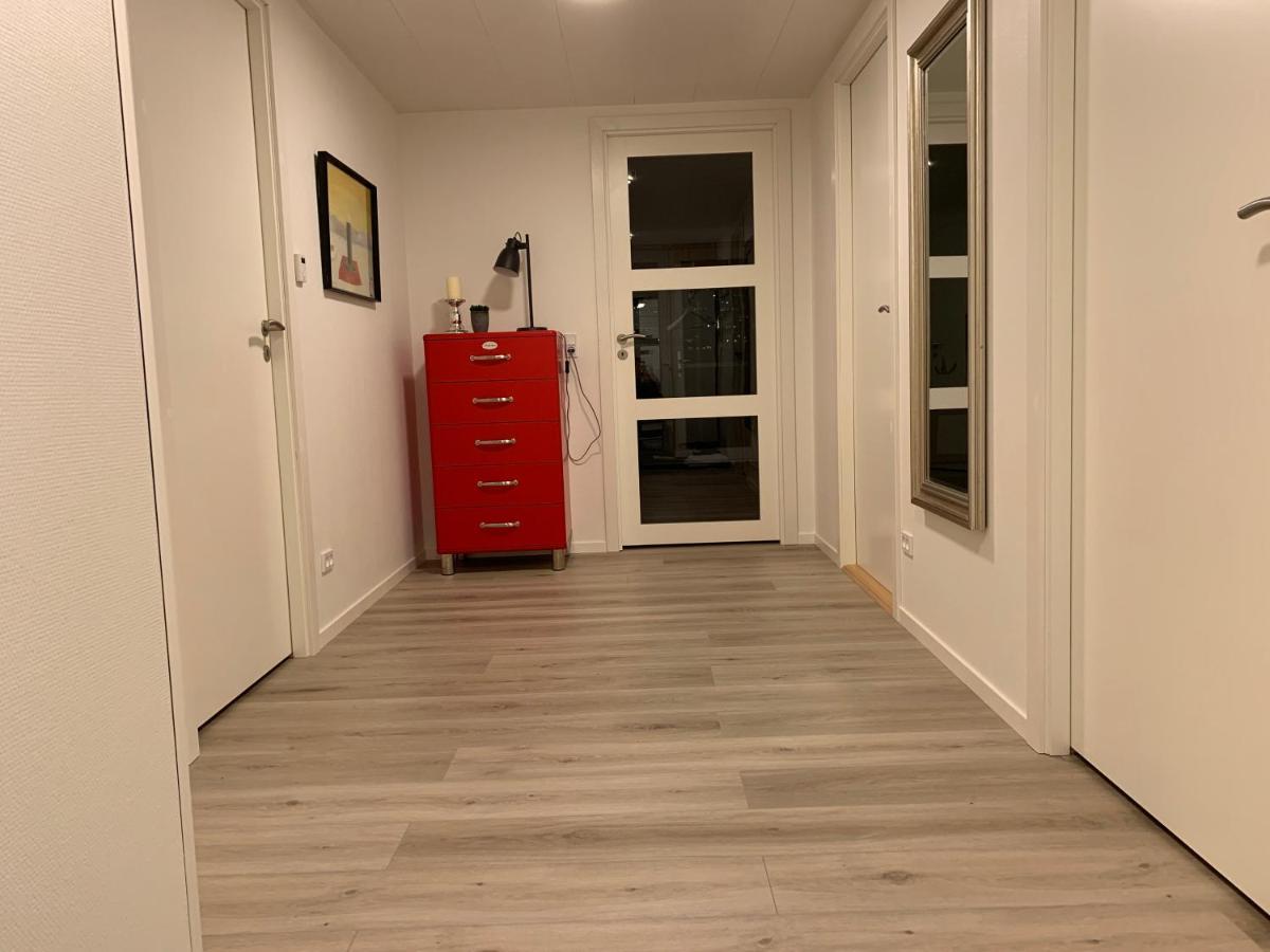 Spacious Apartment On N.P.Gota 8A, Klaksvík المظهر الخارجي الصورة